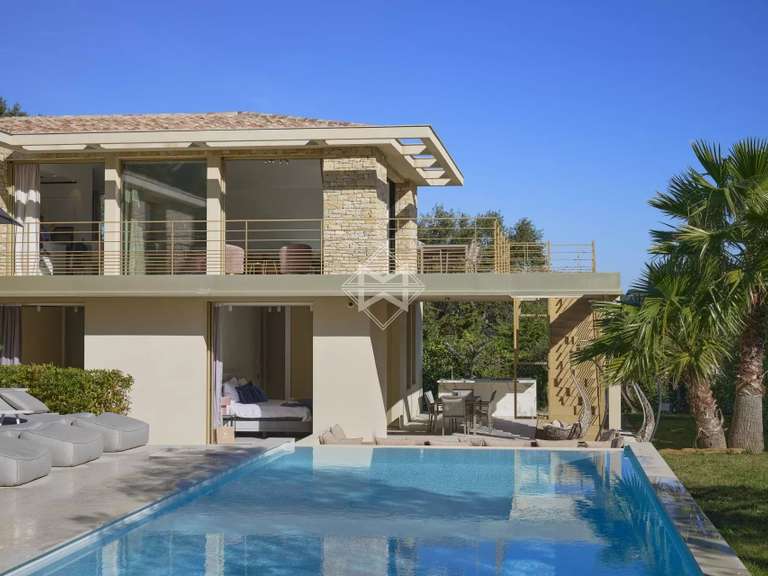 Property with Sea view Saint-Tropez - 5 bedrooms - 230m²
