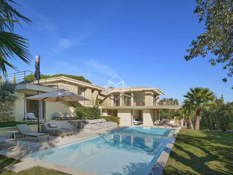 Property with Sea view Saint-Tropez - 5 bedrooms - 230m²