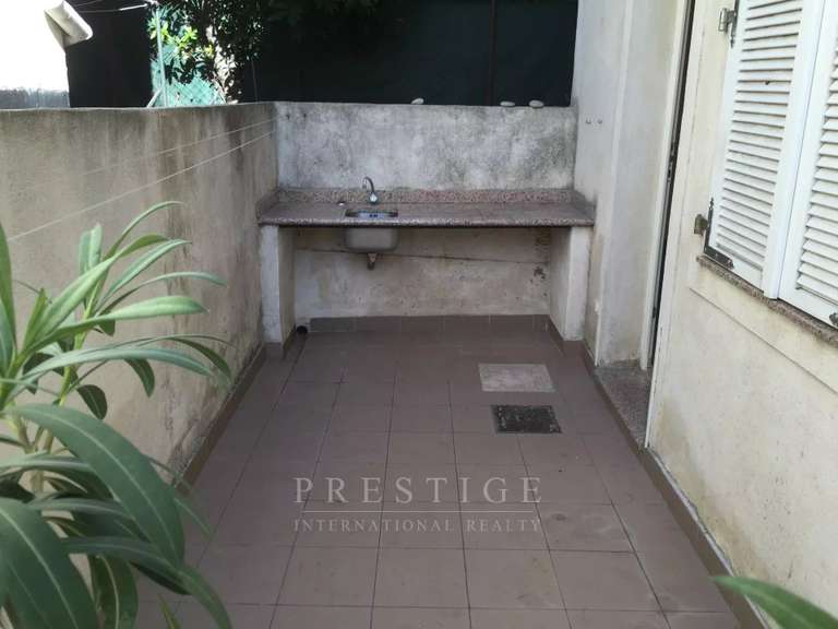 House Juan-les-pins - 2 bedrooms - 209m²