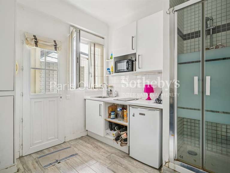 Apartment Neuilly-sur-Seine - 4 bedrooms - 131m²