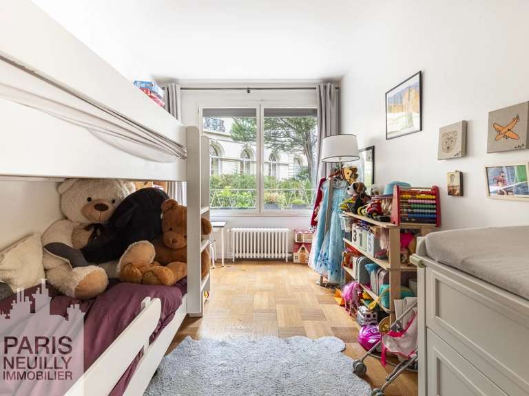Appartement Paris 16e - 2 chambres - 79m²