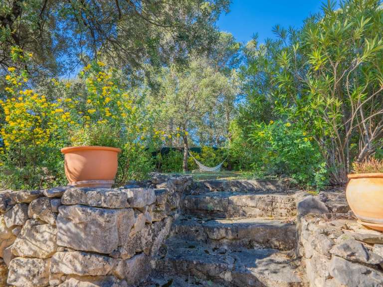 Villa Lorgues - 6 bedrooms - 220m²