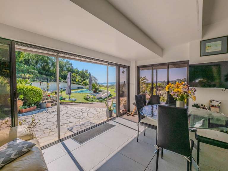 Villa avec Vue sur mer Roquebrune-sur-Argens - 4 chambres - 330m²