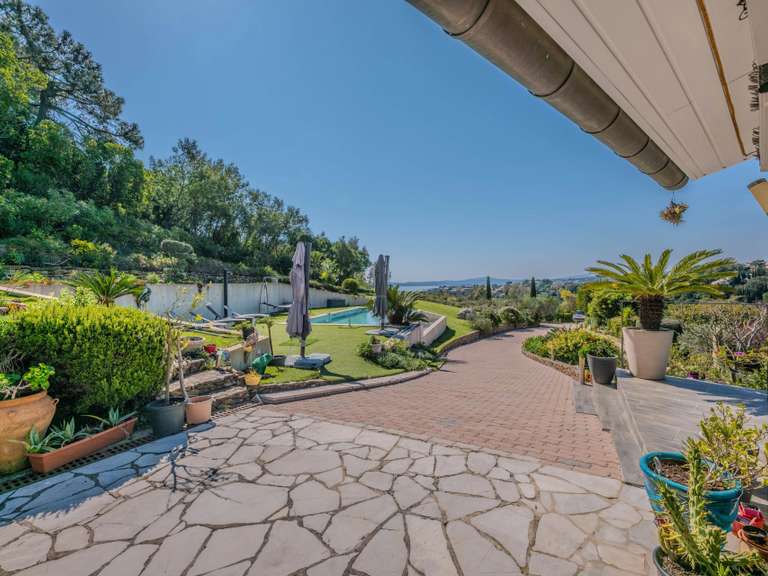 Villa avec Vue sur mer Roquebrune-sur-Argens - 4 chambres - 330m²