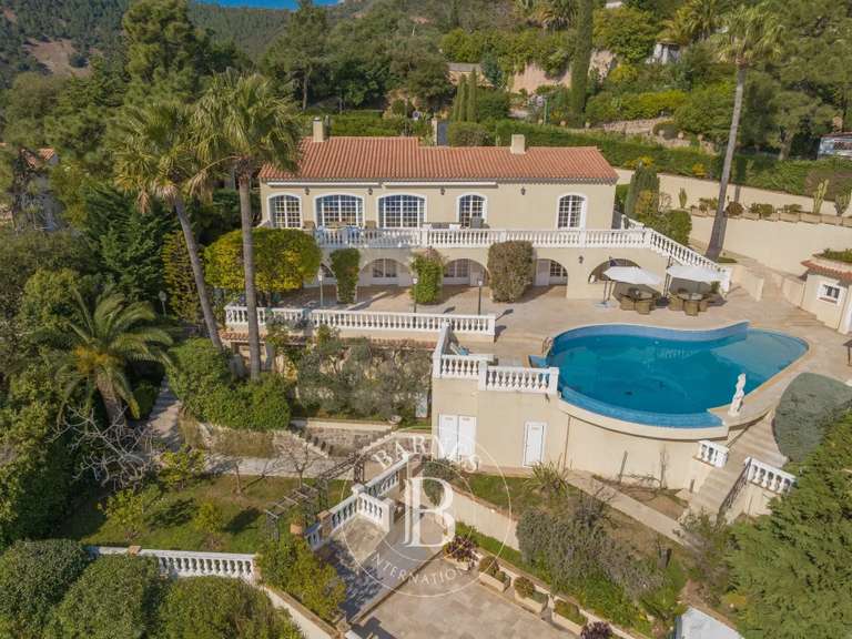 Maison Théoule-sur-Mer - 4 chambres - 324m²
