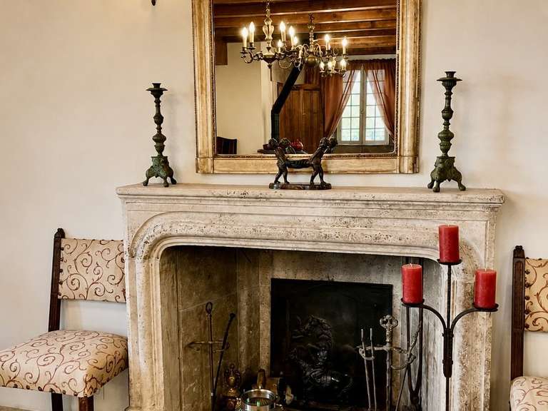 Château Chomérac - 16 chambres - 1560m²