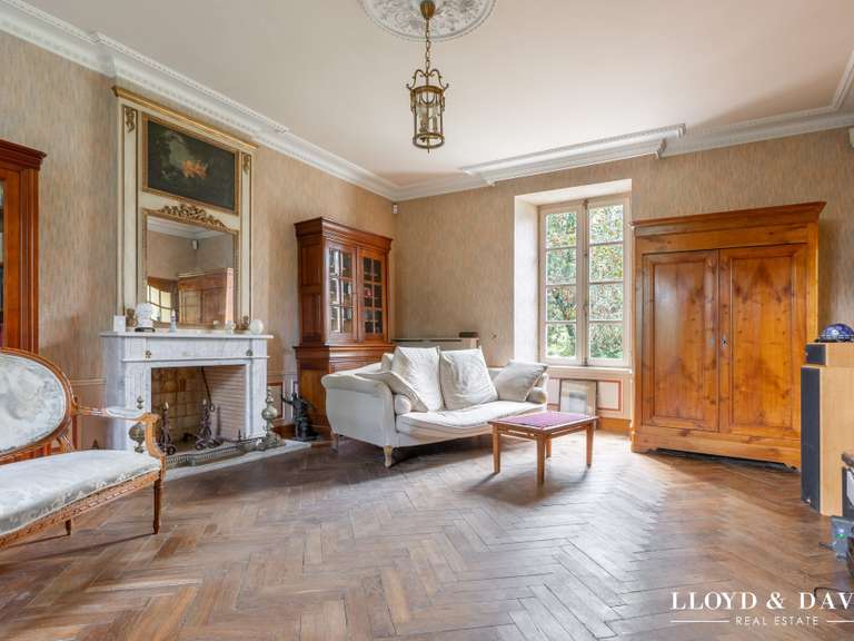 Castle Sainte-Luce-sur-Loire - 6 bedrooms - 280m²