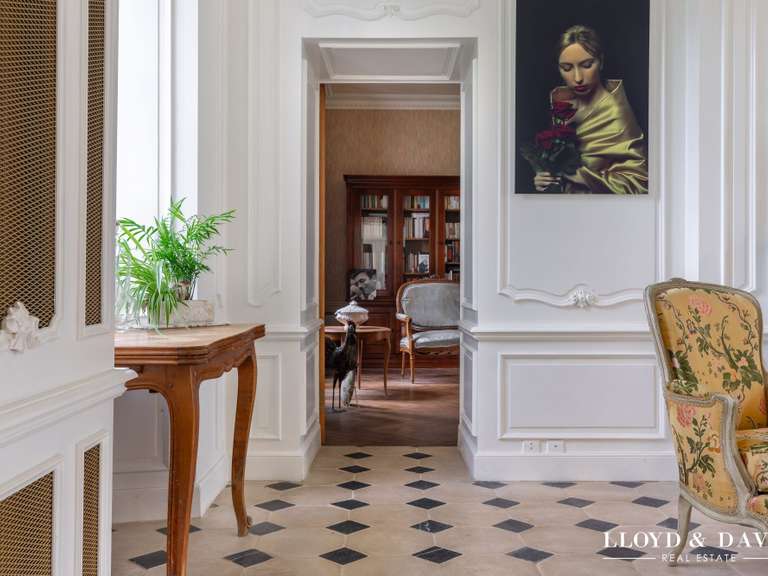 Castle Sainte-Luce-sur-Loire - 6 bedrooms - 280m²