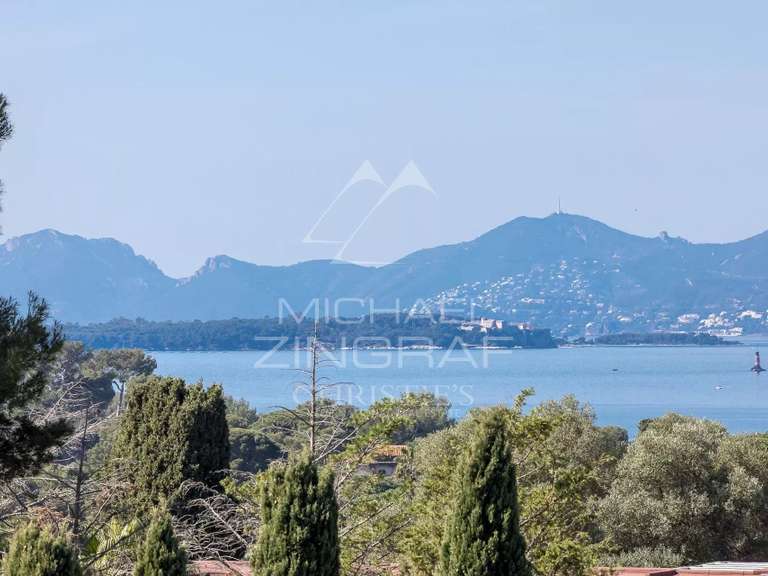 Appartement avec Vue sur mer Cap-d-antibes - 3 chambres - 206m²