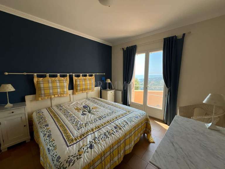 Villa with Sea view Roquebrune-sur-Argens - 4 bedrooms - 147m²