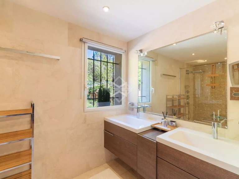 Villa Mougins - 5 chambres - 246m²