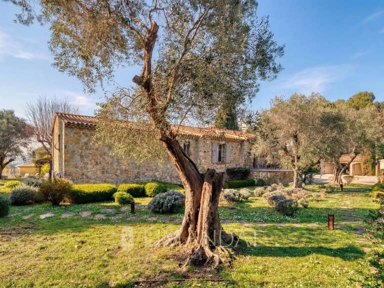 Propriété Mougins - 5 chambres - 380m²