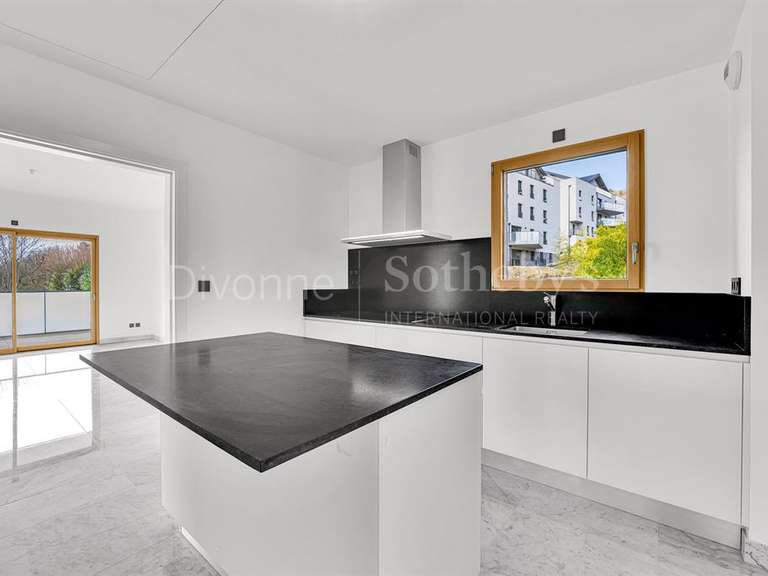 Appartement Divonne-les-Bains - 5 chambres - 291m²