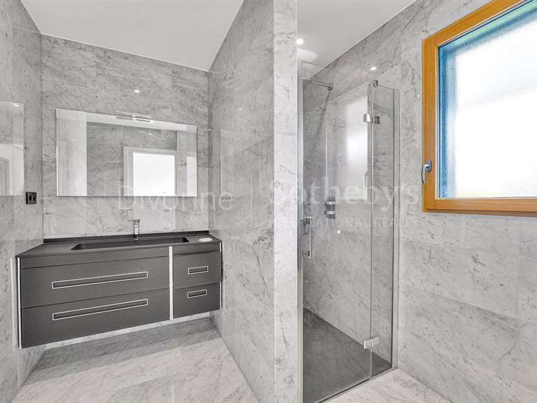 Appartement Divonne-les-Bains - 5 chambres - 268m²