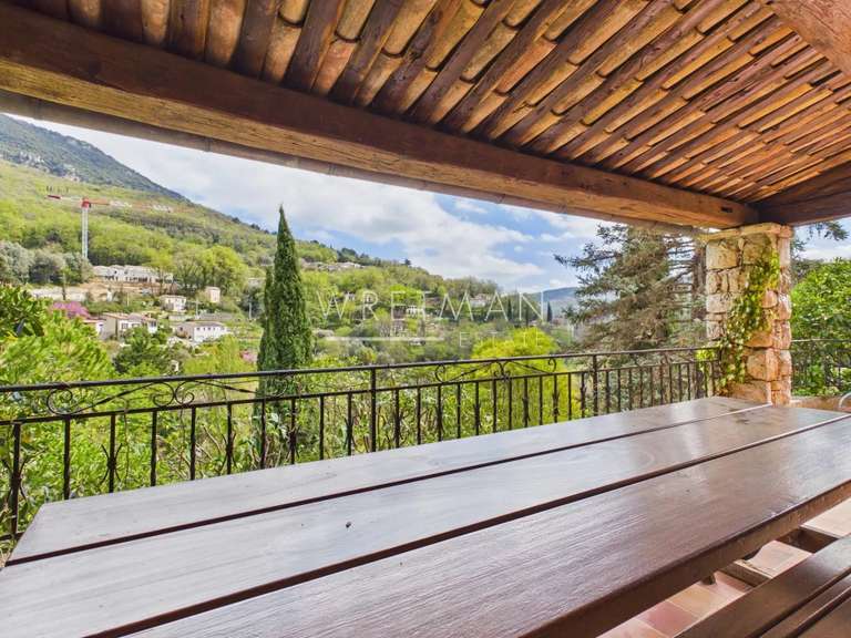 Maison Le Bar-sur-Loup - 3 chambres - 162m²