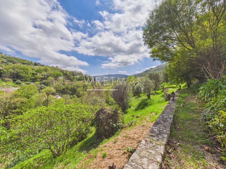 Maison Le Bar-sur-Loup - 3 chambres - 162m²