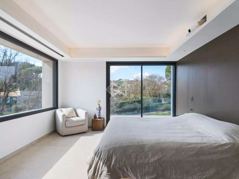 Villa Valbonne - 6 bedrooms - 330m²