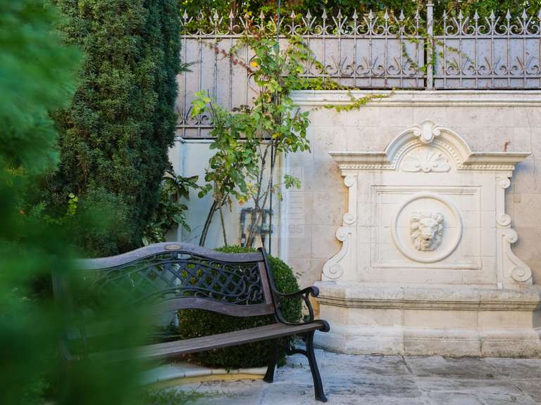 Maison Antibes - 4 chambres - 247m²