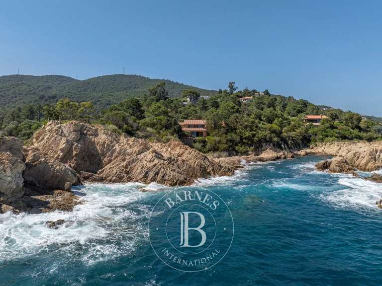Villa avec Vue sur mer Sari-Solenzara - 7 chambres - 275m²
