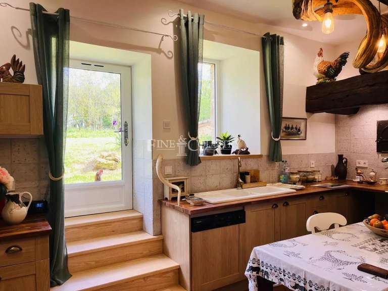 House Mazerolles - 6 bedrooms - 289m²