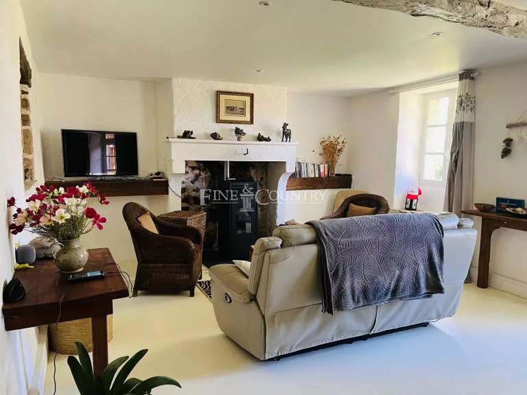 House Mazerolles - 6 bedrooms - 289m²