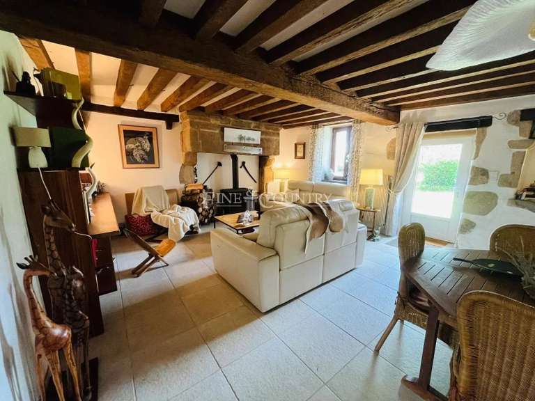 House Mazerolles - 6 bedrooms - 289m²