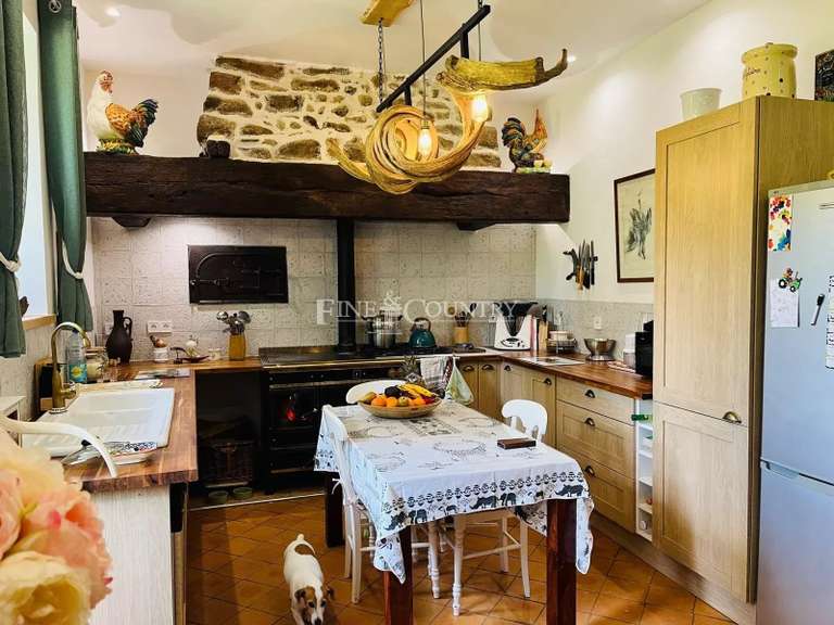 House Mazerolles - 6 bedrooms - 289m²