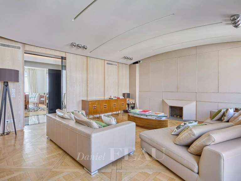 Appartement Paris 16e - 5 chambres - 228m²
