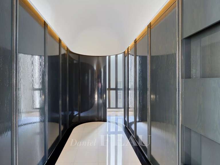 Appartement Paris 16e - 5 chambres - 228m²