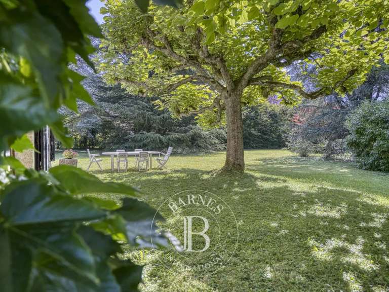 Maison Menthon-Saint-Bernard - 6 chambres - 280m²