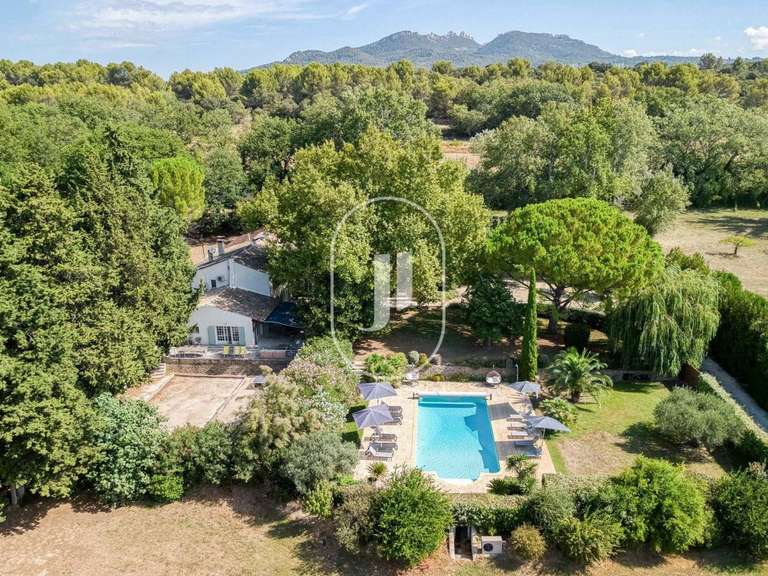 Maison Vacqueyras - 8 chambres - 500m²