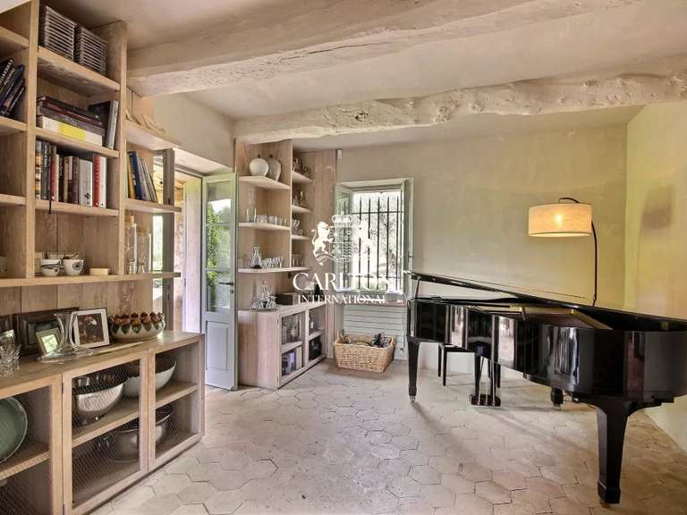 House Roquefort-les-Pins - 6 bedrooms - 400m²
