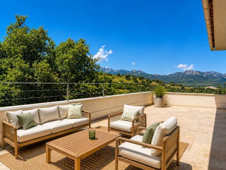 Maison Porto-Vecchio - 4 chambres - 186m²