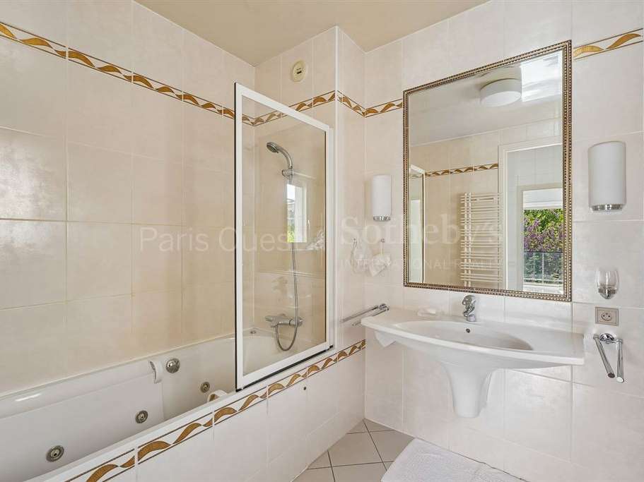 Apartment Neuilly-sur-Seine