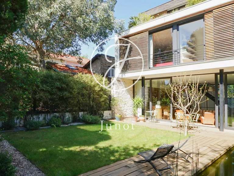 Maison Colombes - 4 chambres - 429m²