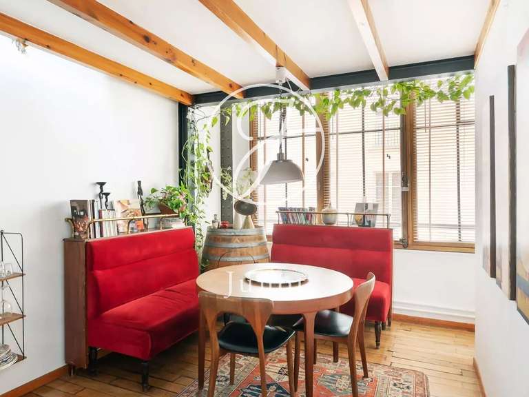 Appartement Paris 10e - 2 chambres - 80m²