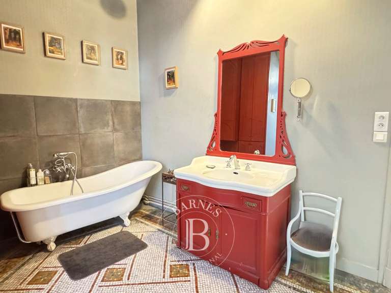 Maison Orléans - 5 chambres - 266m²