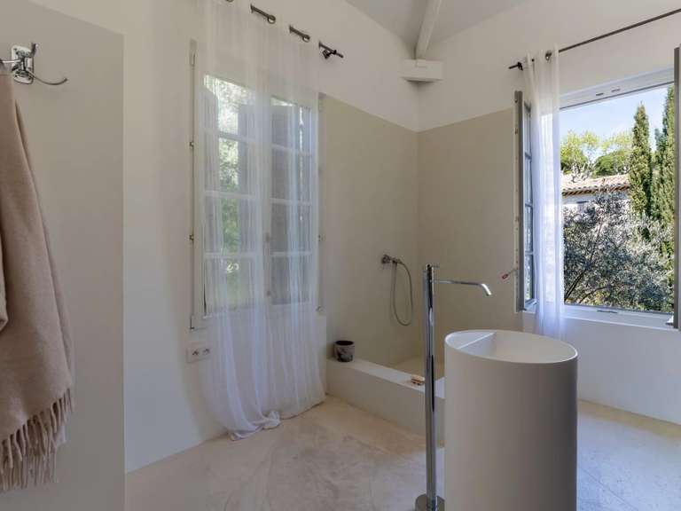 House Saint-Paul-de-Vence - 3 bedrooms - 222m²