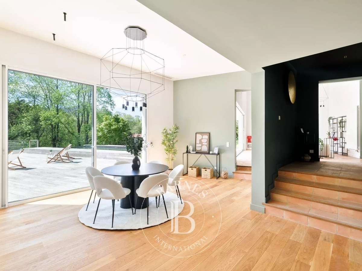 Maison Ascain