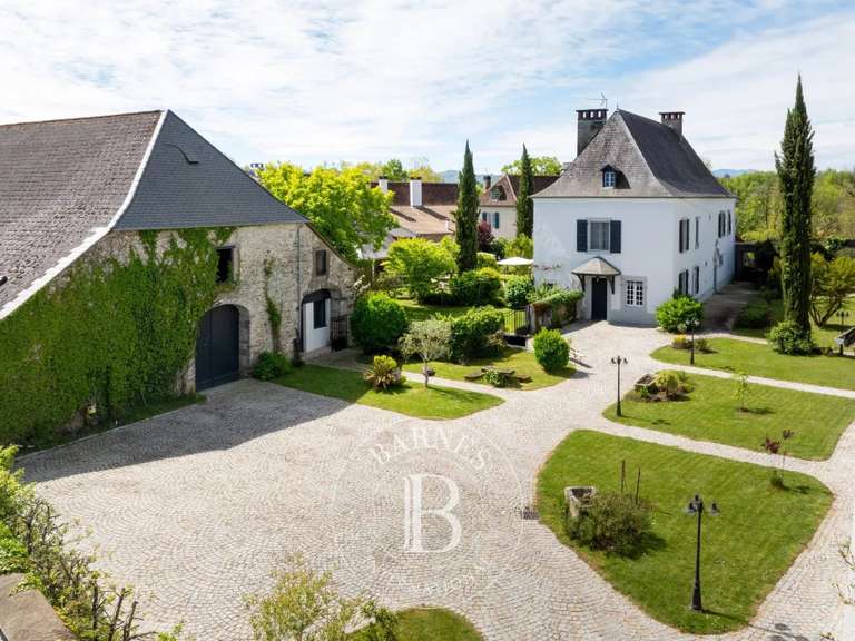Maison Navarrenx - 8 chambres - 777m²