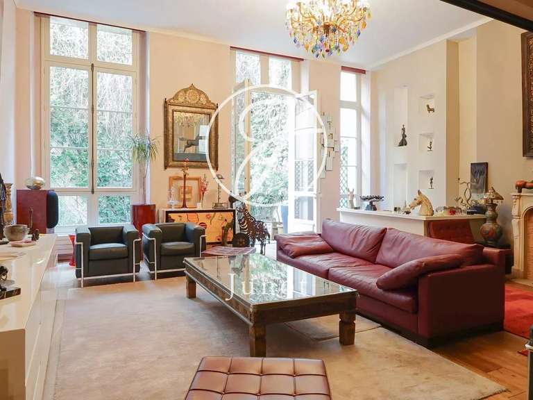 Appartement Paris 3e - 2 chambres - 154m²