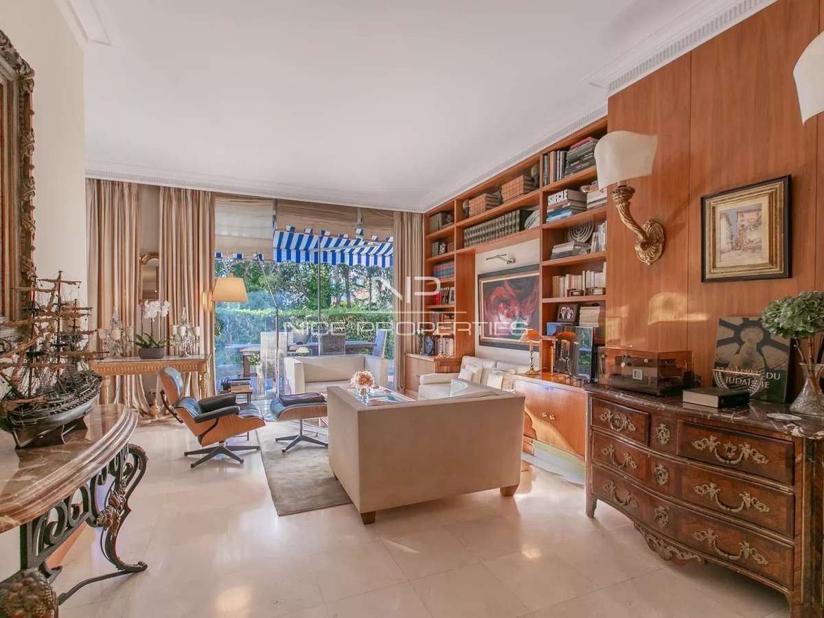Apartment Nice