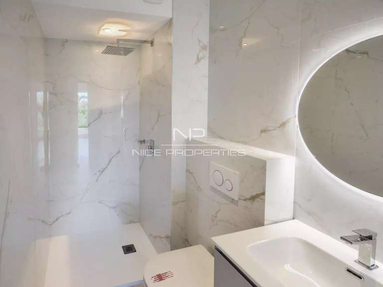 Appartement Roquebrune-Cap-Martin - 2 chambres - 60m²