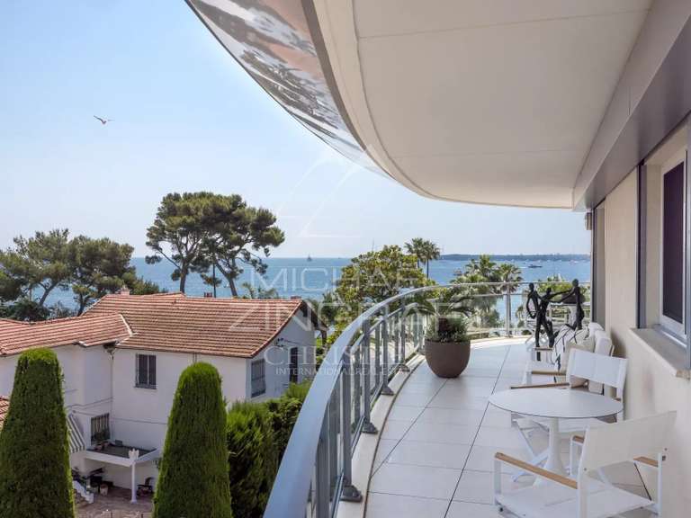 Apartment with Sea view Cannes - 2 bedrooms - 104m²