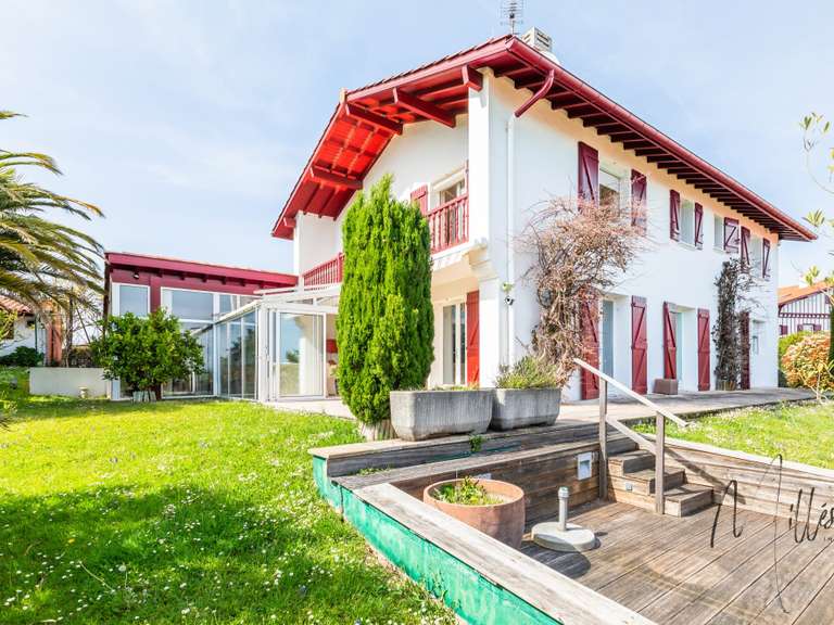 House Ciboure - 4 bedrooms - 234m²