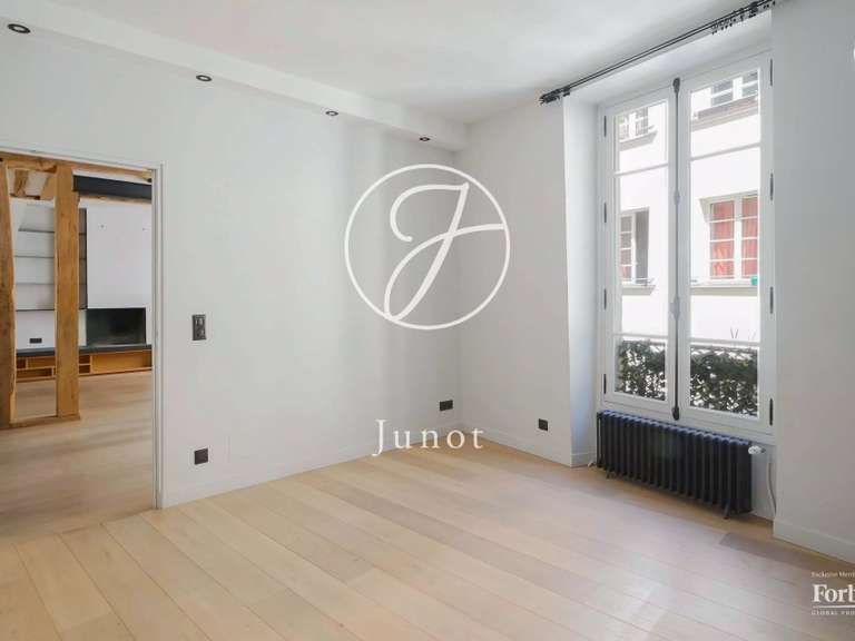 Appartement Paris 4e - 2 chambres - 78m²