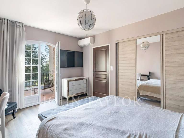 Maison Vallauris - 4 chambres - 200m²