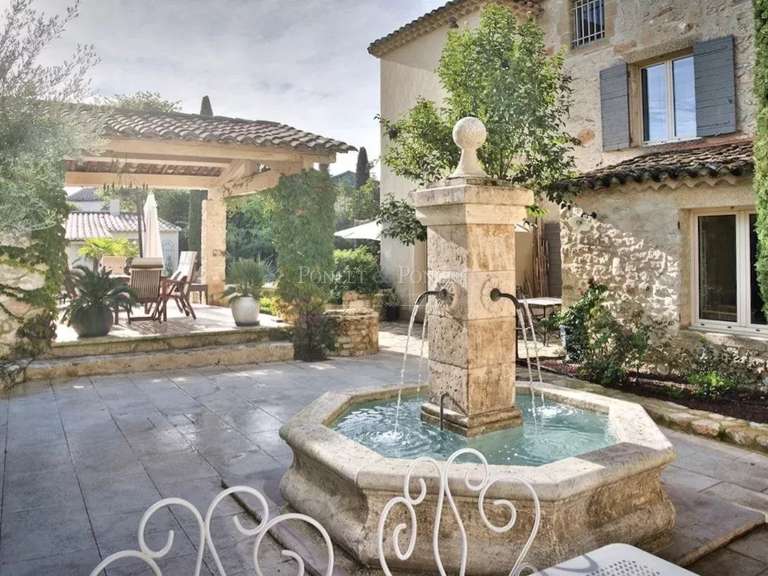 Propriété Uzès - 6 chambres - 363m²