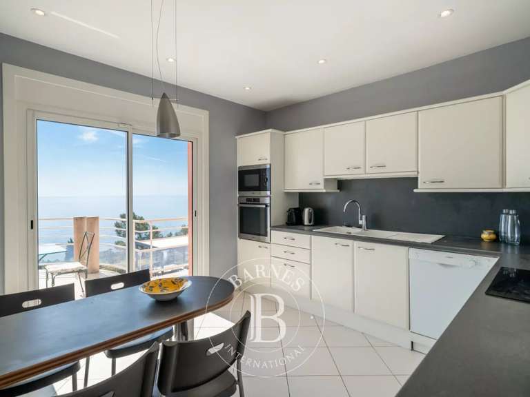 Villa with Sea view Théoule-sur-Mer - 7 bedrooms - 240m²