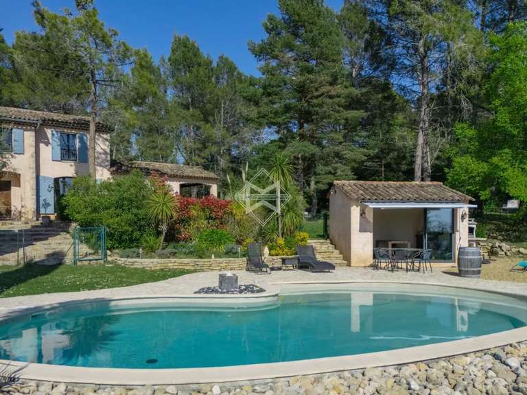 House Tourrettes - 5 bedrooms - 196m²